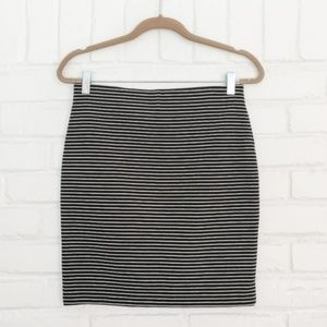 NWOT Loft Trendy Striped Bodycon Skirt Size Small